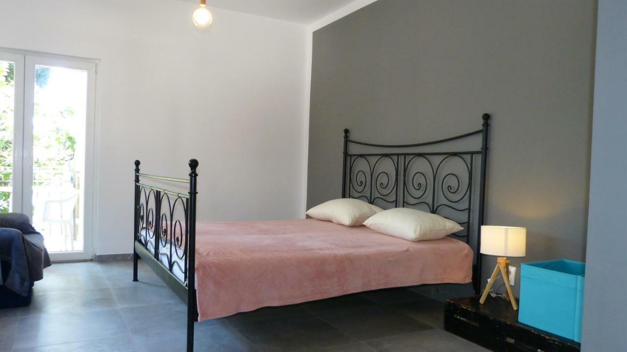 Minimalistic Oasis By The Sea In Stanici Villa Čelina Eksteriør bilde